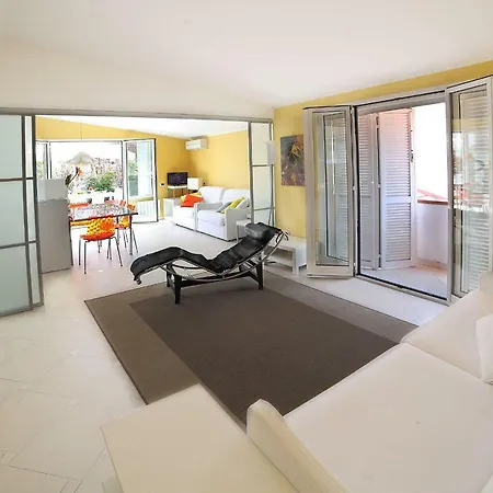 Marina Apartmanhotel 2*