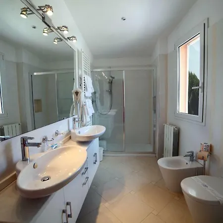 Marina Ντιάνο Μαρίνα