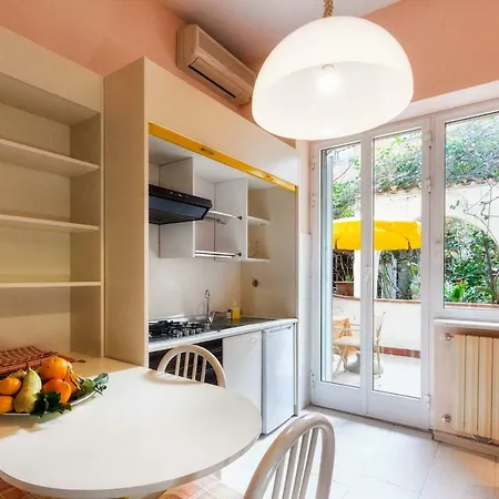 Marina Apartmanhotel 2*