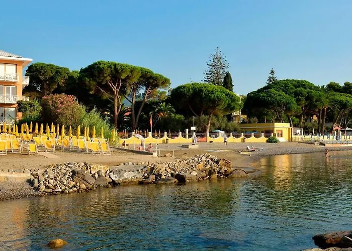 Marina 아파트호텔