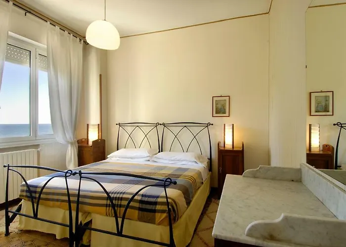 Marina 디아노마리나