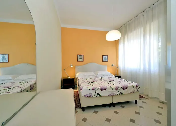 Marina 2* Diano Marina