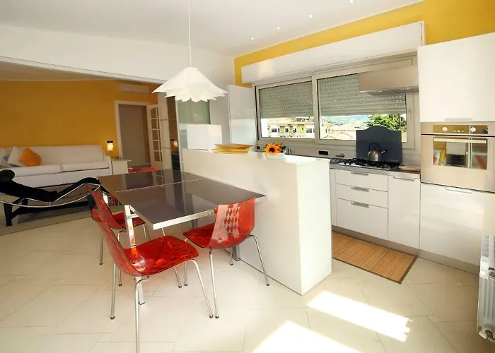 Marina 디아노마리나