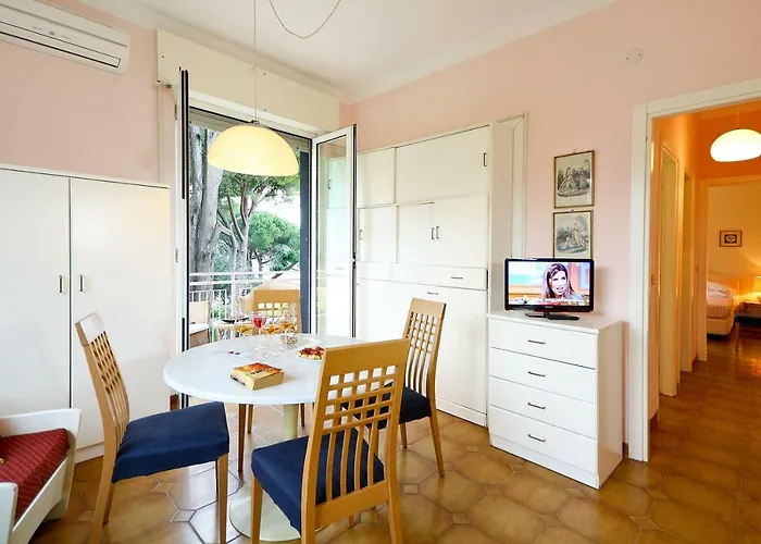 Marina 아파트호텔 디아노마리나