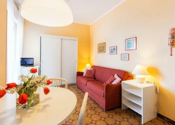 Aparthotel Marina 2*