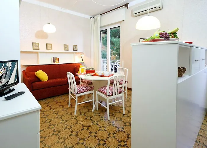 Marina 디아노마리나