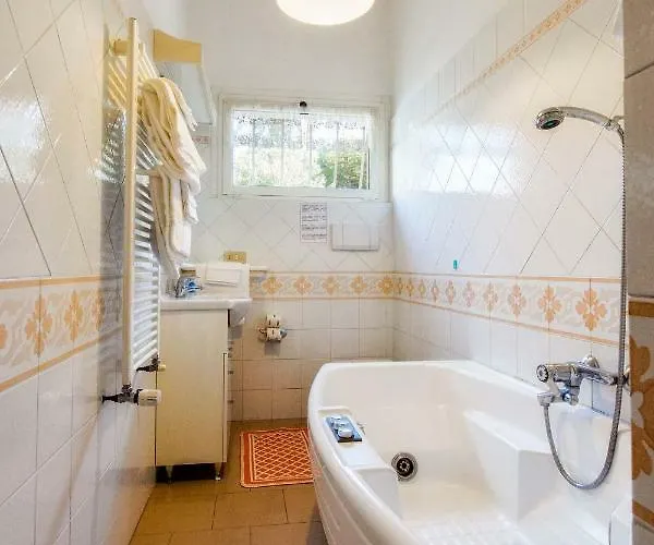 Marina 아파트호텔 디아노마리나