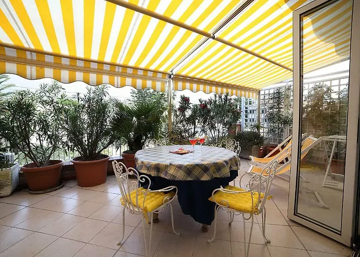 Marina 아파트호텔 디아노마리나