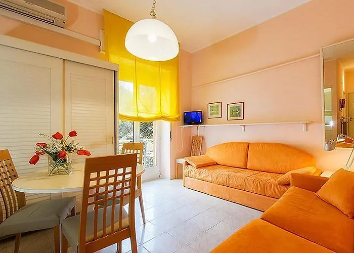 Marina 2* 디아노마리나